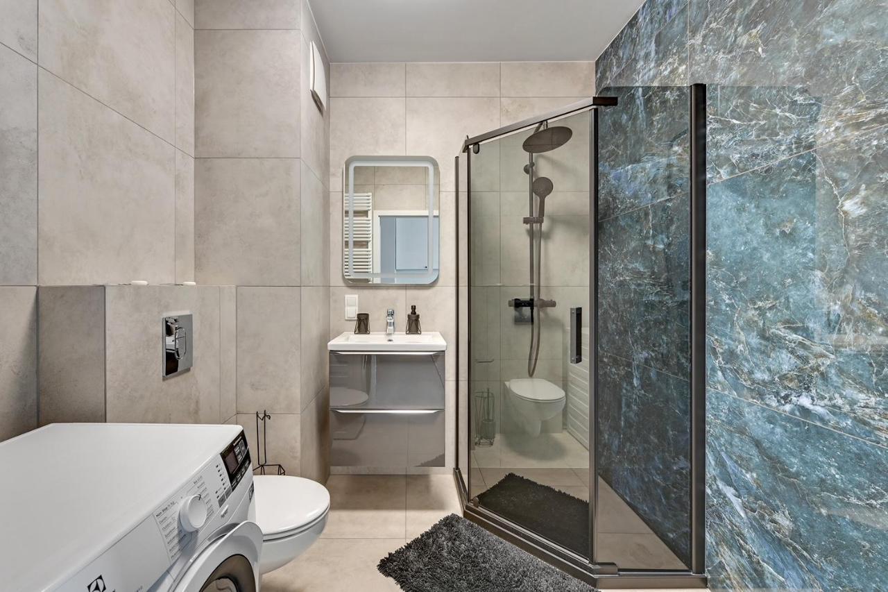 Maya'S Flats & Resorts 15 - Nadmotlawie Gdansk Bagian luar foto